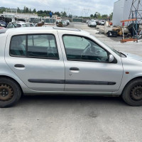 Vehicule-RENAULT-CLIO-2-PHASE-2-2002-bec900fdfc88b57383e3d19c2e1a42ac40164154bba844d8ba9bb689c2770d38_mtn.jpg