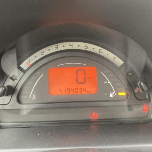 Vehicule-CITROEN-C3-1-PHASE-1-2004-c8c95517aa58deaef553561582e8f8286c6a42a6b12a7f9a259573faab0da1ed_mtn.jpg
