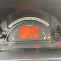 Vehicule-CITROEN-C3-1-PHASE-1-2004-c8c95517aa58deaef553561582e8f8286c6a42a6b12a7f9a259573faab0da1ed_mtn.jpg