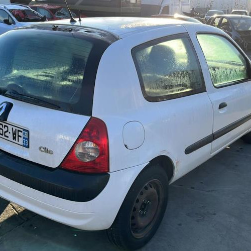 Vehicule-RENAULT-CLIO-2-PHASE-2-2004-985621a298b8db96eb3fd744a55474b888faf7bca399f2d17f85071de9fb2839_mtn.jpg