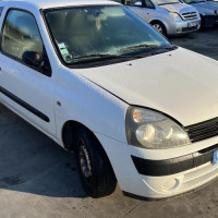 Vehicule-RENAULT-CLIO-2-PHASE-2-2004-508043d8f0e26700a7777920f67ea3683939ad9193daad4f0253471f1f2a727d_mtn.jpg