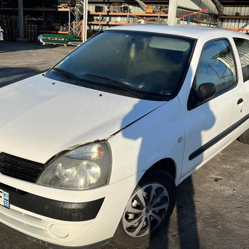 Vehicule-RENAULT-CLIO-2-PHASE-2-2004-1902e8ba9fb636e678b175a2ad213864e1d79e135440906a5639a1c053bcf15b_mtn.jpg