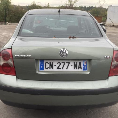Vehicule-VOLKSWAGEN-PASSAT-4-PHASE-2-2003-e4d053d22d5422f397b0edffb28f3bd457ef8e42dfb714add53f5f39da7ffb8d_mtn.jpg