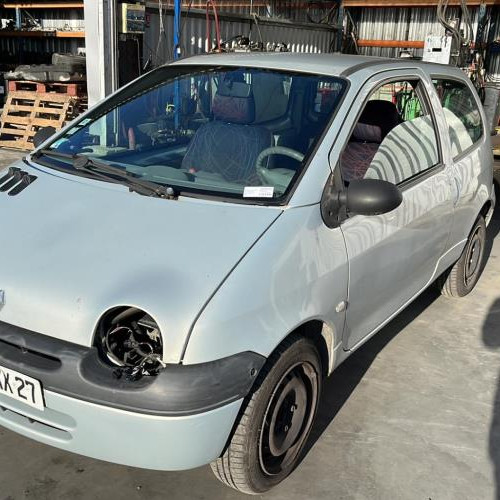 Vehicule-RENAULT-TWINGO-1-PHASE-3-2003-375ba72fa0d69c60a6d8714f4859b6528851f3c213d1961c5e8bbf88b1d4f058_mtn.jpg