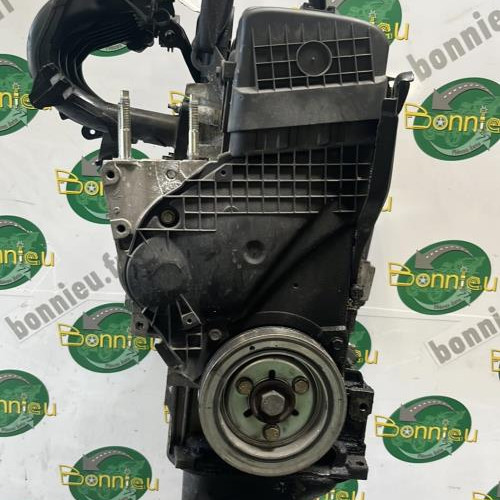 Piece-Moteur-PEUGEOT-206-PHASE-1-af721083c8967f705ee7b0149399308867f6035fa5faf4f056a0a216094dd7ff_mtn.jpg