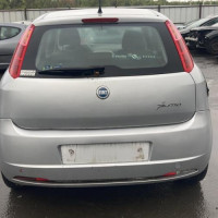 Vehicule-FIAT-PUNTO-II-PHASE-2-2006-637443e49ac21ba34e64a853126f99f13b3f3d5bc9162ab1bd13a949ec244adf_mtn.jpg