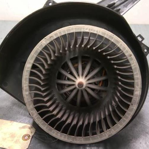 66150934-49c97c15-cb91-4be4-b2e2-8c65fc12b2ca-Piece-66150934-Ventilateur-chauffage-6R1819015A-SEAT-IBIZA-4-PHASE-1-COUPE-14-TDI-6V-TURBO-aa71538797bab4d6aa0edbff37ff2d937eac2c69fe9e935c81242bab1dd30a6b_m.jpg