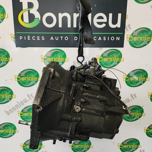 Piece-Boite-de-vitesses-55571936-ALFA-ROMEO-159-980f34c719d4abdf2c53eb9a45a757b8ef7356ab8a8d237f82045aaa5849bed4_mtn.jpg