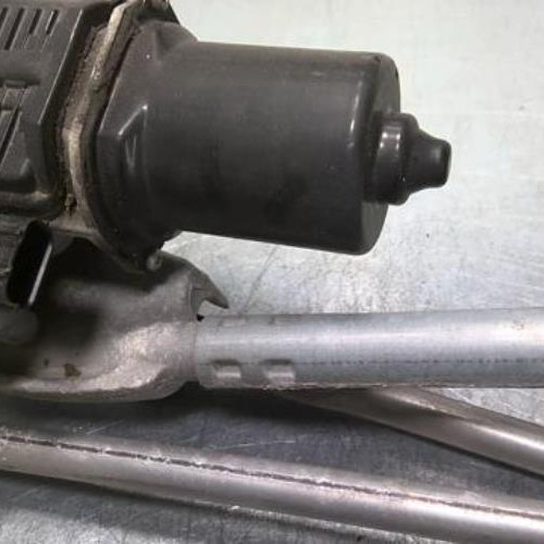 Moteur essuie glace avant