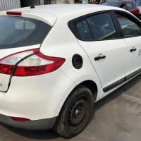 Vehicule-RENAULT-MEGANE-3-PHASE-1-2011-490253f234f389d1c21a97068afee6aa01b179df461a1465be5c764bba596d63_mtn.jpg