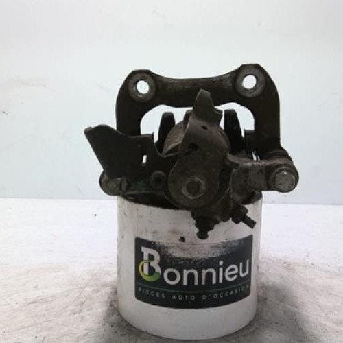 66603170-af0b0e43-7e2f-415c-8f9c-2cca0f5ce992-Piece-66603170-Etrier-arriere-gauche-7701208361-RENAULT-CLIO-3-PHASE-1-15-DCI-8V-TURBO-7c9464196c3efa80f59b28b9458b5429432ae4597f4f366095578dbb6689fa89_m.jpg