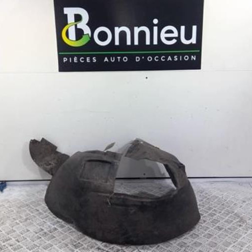 Pare boue avant gauche
