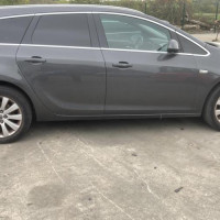 Vehicule-OPEL-ASTRA-J-SPORTS-TOURER-PHASE-1-BREAK-2011-c53bac680954d981564e8fc42a7f35512caa6f17c1bb062d3e9dca47a725475b_mtn.jpg