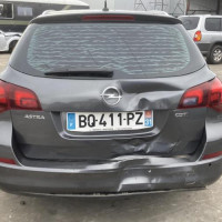 Vehicule-OPEL-ASTRA-J-SPORTS-TOURER-PHASE-1-BREAK-2011-c53bac680954d981564e8fc42a7f35512caa6f17c1bb062d3e9dca47a725475b_mtn.jpg