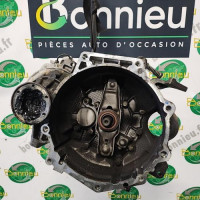 Piece-Boite-de-vitesses-VOLKSWAGEN-PASSAT-5-55328ddd63d9584c0b83f427473d4a482fa7f4af1513f1d23b33255c65c0c1f5_mtn.jpg