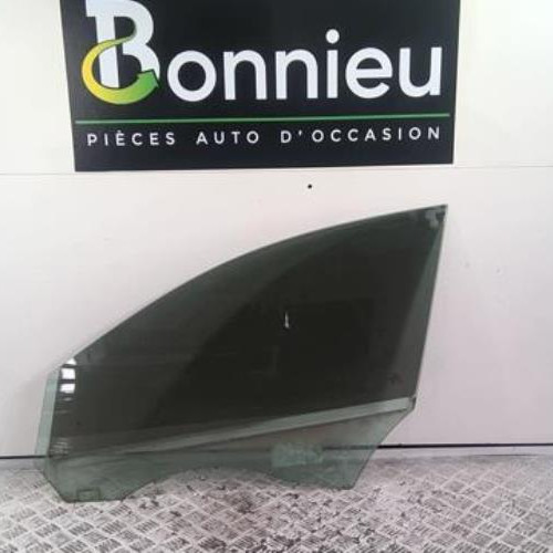 Vitre avant gauche