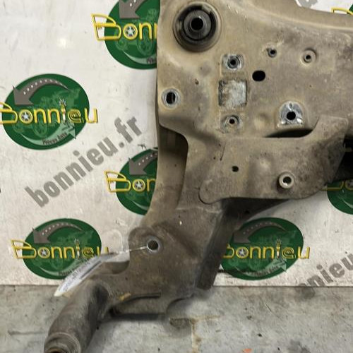 Piece-Berceau-avant-544010579R-RENAULT-GRAND-SCENIC-3-PHASE-1-073c8ede31fdb3060f34f490774dc241eaeafb150b5352372a8cdfee04406b75_mtn.jpg