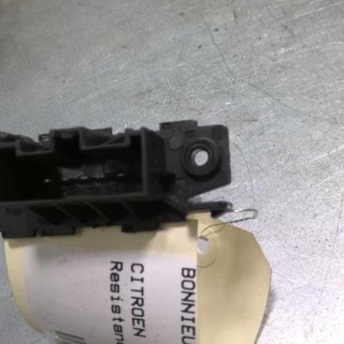 67186912-dbcf62e3-b532-4262-957a-b4cd29b0dfcc-Piece-67186912-Resistance-chauffage-00006450XE-CITROEN-JUMPY-2-16-HDI-16V-TURBO-88230ccba41ca51ad1d406b9b20741f90f5ea502cd81a71a1ef4416db23fc977_m.jpg