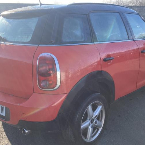 Vehicule-MINI-ONE-D-COUNTRYMAN-2012-cb8b3225c417cf4d2a22c3242553e0a3a1825dd45a832d6fd02a48ca3ab3825e_mtn.jpg