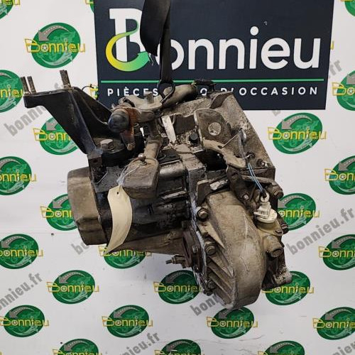 Piece-Boite-de-vitesses-PEUGEOT--2f6ed801e1d7dbc1e0865f2e560dc55e4a2f66ee1834f8a8b7e9ea4af161e240_mtn.jpg