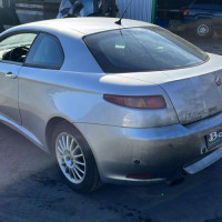 Vehicule-ALFA-ROMEO-GT-COUPE-2006-84e8f7bd34dd2415b7511a8c467c94c3f9b9aed90b2210782a1ab8a621658aff_mtn.jpg