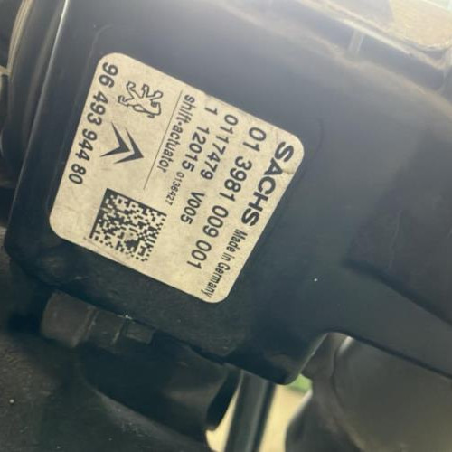 Vehicule-PEUGEOT-1007-2005-f2d280e478226fd5b92d21df5be98992a6322e83e9a2e799e22c9d5584d82f7f_mtn.jpg
