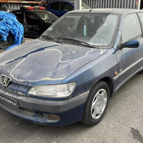 Vehicule-PEUGEOT-306-PHASE-2-1998-b32da7a29b1287a01788754f9b0b8bd03313eb15e2982729954a44e3e23d5ae4_mtn.jpg