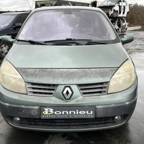 Vehicule-RENAULT-SCENIC-2-PHASE-1-2003-b0d0f5286449a825c0849bbe6fc959d580ffe2eff0ed7c92032a0782a5339227_mtn.jpg