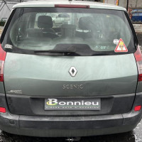 Vehicule-RENAULT-SCENIC-2-PHASE-1-2003-cb4fdee82330d9bbe0dfa10921a8fcee8afe7dd56944aeb37e286de0cf8f3946_mtn.jpg