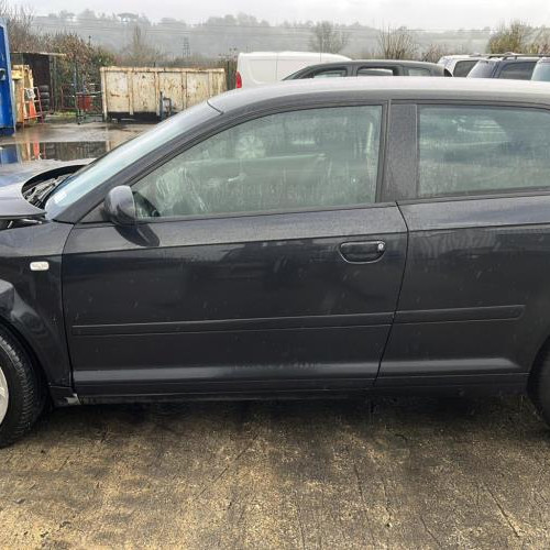 Vehicule-AUDI-A3-2-PHASE-1-2003-37b9e333db1c73d6034e2a6f0b871de2280ee471fc3ebf8d36db656f5366149f_mtn.jpg