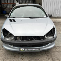 Vehicule-PEUGEOT-206-PHASE-1-2003-02008e076221541c414264cc1c8cad6e7e9e640712ccd52b85205362a555ed8d_mtn.jpg