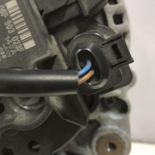 67882872-70473678-a500-4071-baa5-1b9cd397fb44-Piece-Alternateur-06F903023F-AUDI-A3-1-PHASE-2-6bd394493ce50e43a67faa1a206d6d5b4659469185efda9115f897b887c2ae48_m.jpg