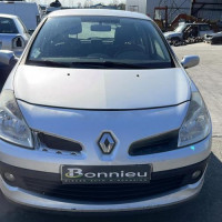 Vehicule-RENAULT-CLIO-3-PHASE-1-2006-066ad8afd5d722d632e93170632b97b5986b913bc960beff534f8aedd27d7adc_mtn.jpg