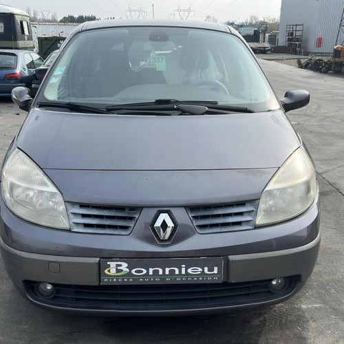 Vehicule-RENAULT-SCENIC-2-PHASE-1-2006-c347715b5a1cf849df2e6fabf1be17c9dab33d517c92ab01b961b1038be0a516_mtn.jpg