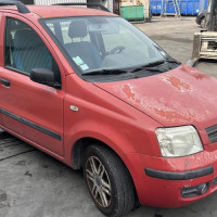 Vehicule-FIAT-PANDA-2-PHASE-1-2004-721e9c28f8699839918aaf7ca9807a11395f6a2417f976a29df165918bb5e0bb_mtn.jpg