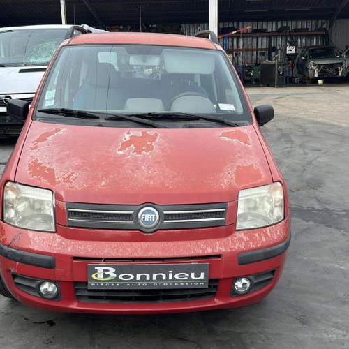 Vehicule-FIAT-PANDA-2-PHASE-1-2004-6b17bf7849474822548fd7a1962c2ae0270f74407021cb85f48fa9ce7fdb84fc_mtn.jpg