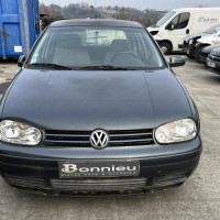 Vehicule-VOLKSWAGEN-GOLF-4-2001-2a8a421402caa21baa08ada0474db8e50b8144cb792c439368794f34fd1ebbd8_mtn.jpg