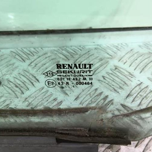 68008832-54d3cc32-d95e-4bbb-8dbf-008201d77620-Piece-68008832-Vitre-avant-gauche-7701470545-RENAULT-KANGOO-1-PHASE-1-12i-8V-f95a6bb4f3188841c12c5cedf908653101dc7c13e711841f9004ec75b8d3d5a3_m.jpg