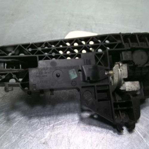 Poignee porte avant droit