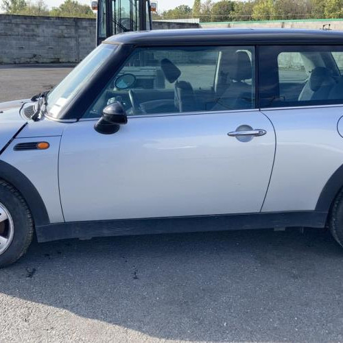 Vehicule-MINI-MINI-R50--R53-2003-d35f935dc1321fdfd8bd8dc810c63099b162383fc772445d1284268e7b4c3ef6_mtn.jpg