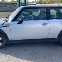 Vehicule-MINI-MINI-R50--R53-2003-d35f935dc1321fdfd8bd8dc810c63099b162383fc772445d1284268e7b4c3ef6_mtn.jpg
