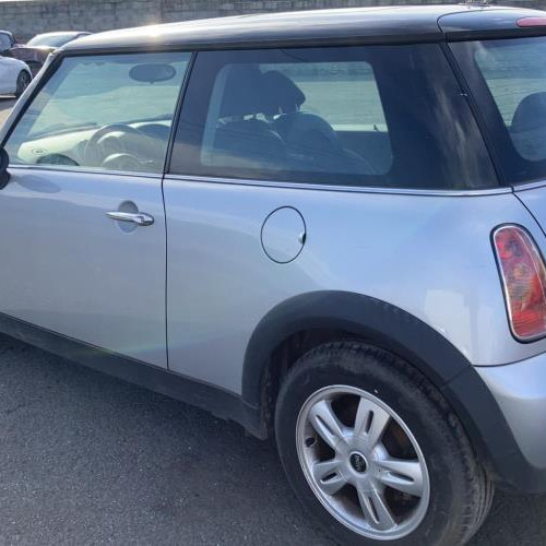 Vehicule-MINI-MINI-R50--R53-2003-30a52bca025531829a659133d39fdf5a676e4549aa28ecda1d2f5ba5f2af6923_mtn.jpg
