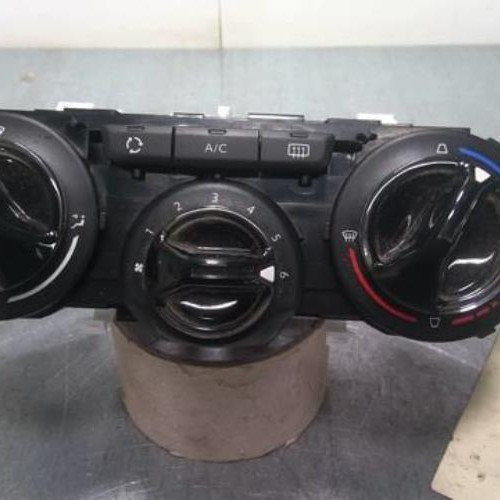 Vehicule-PEUGEOT-208-1-PHASE-2-2017-766745a60d91cc2e38b98b3c7310fef775cbe99b91abe2262e6e3e1d7e9ad063_mtn.jpg
