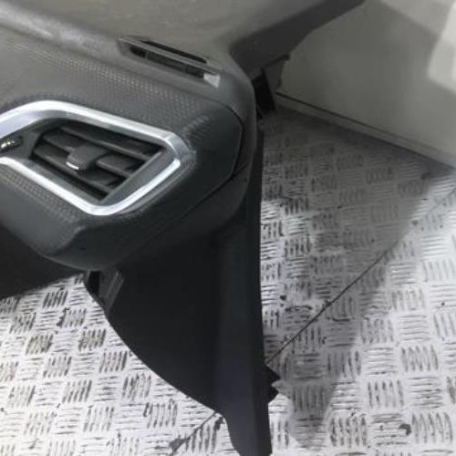 Vehicule-PEUGEOT-208-1-PHASE-2-2017-3635b49b67281d5cf9c27c3420a678a96f131054a2823495a7dbcaccda335581_mtn.jpg