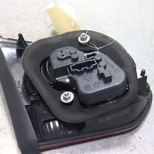 Vehicule-VOLKSWAGEN-GOLF-6-2011-b1d72422d584f13bd7c476ec9ebda0a72c51d9ba6f801e4a7ab5421420dc52f0_mtn.jpg