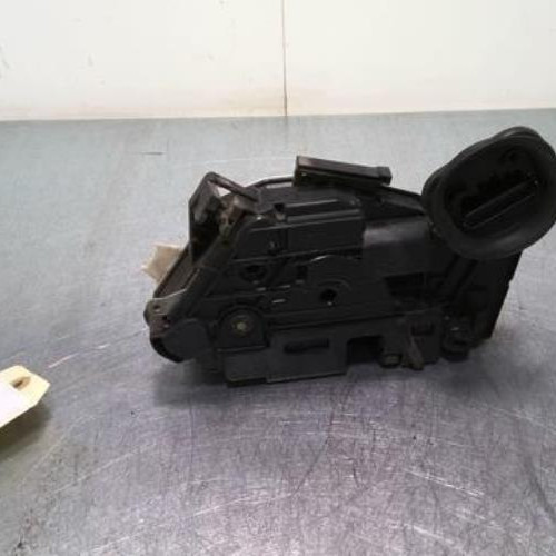 Vehicule-VOLKSWAGEN-GOLF-6-2011-189719f5e3782190150518ea843b4e56864ccf8652b1db89c69f1733c19870aa_mtn.jpg