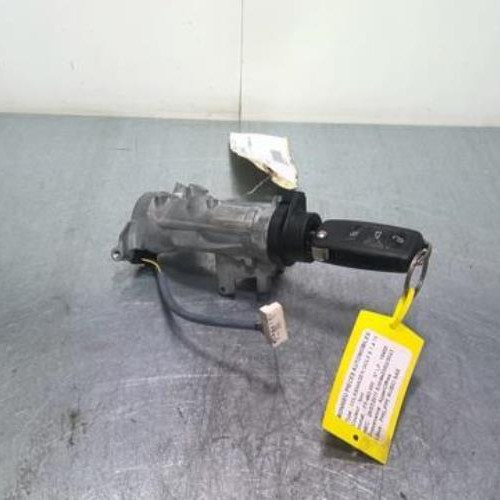 Vehicule-VOLKSWAGEN-GOLF-6-2011-189719f5e3782190150518ea843b4e56864ccf8652b1db89c69f1733c19870aa_mtn.jpg