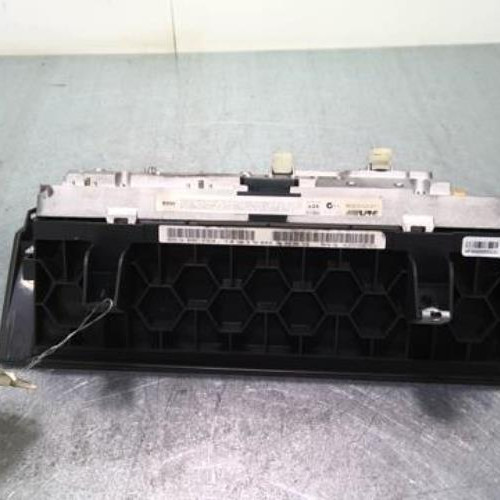 Vehicule-BMW-SERIE-1-E87-PHASE-2-2010-956b5007c0601f2ad858a605d3c867f2e655f02a981c019e17ebe32ab2fdca23_mtn.jpg