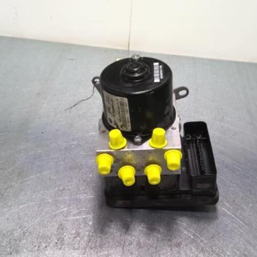 Vehicule-BMW-SERIE-1-E87-PHASE-2-2010-2e814cfdadb18acfa12e8ff8542a9291fd0d910b0312df1b0dd46eb6acd2f7cc_mtn.jpg