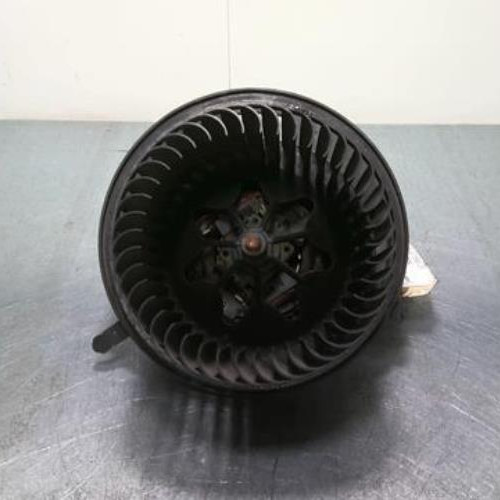 Vehicule-BMW-SERIE-1-E87-PHASE-2-2010-956b5007c0601f2ad858a605d3c867f2e655f02a981c019e17ebe32ab2fdca23_mtn.jpg
